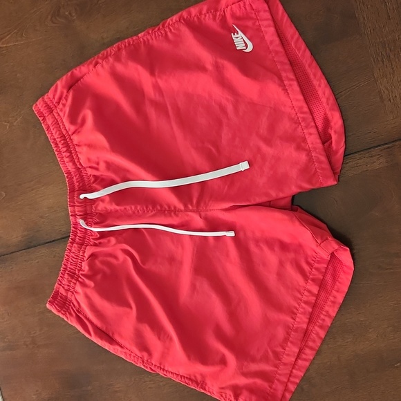 Nike | Shorts | Mens Nike Sportswear Woven Flow Shorts Xl Dr5678657 ...